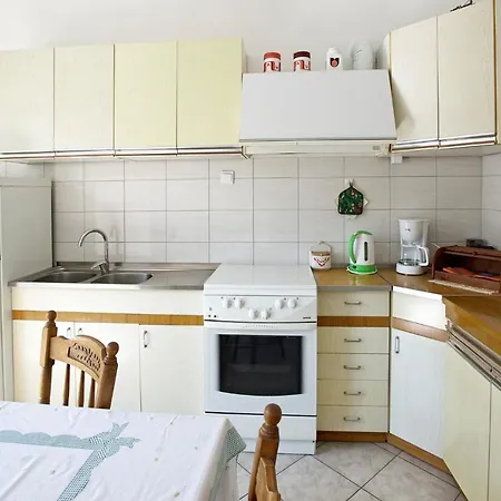Appartement In Pula/istrien 17321 Vintijan